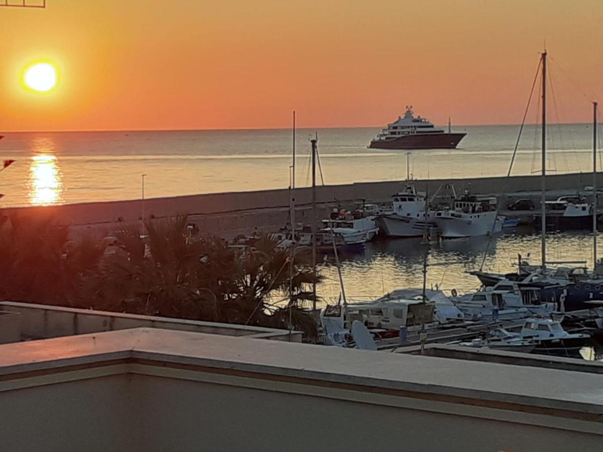 Il Torrazzo Da Francesca Bed & Breakfast San Vito Lo Capo Bagian luar foto